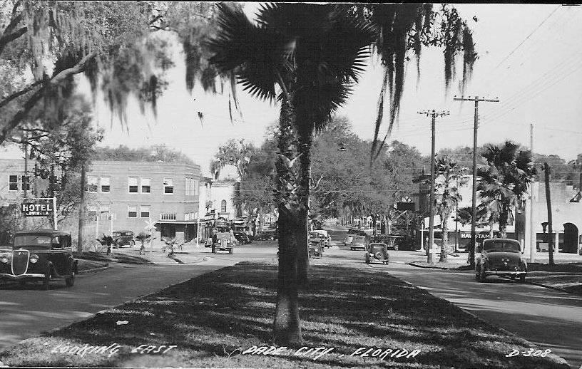 Meridian Ave east at 9th Street, Centennial-Coleman & Ferguson Building (1923)